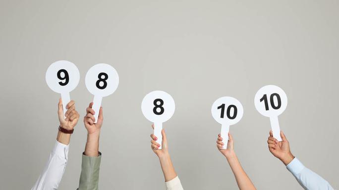 People with scorecards