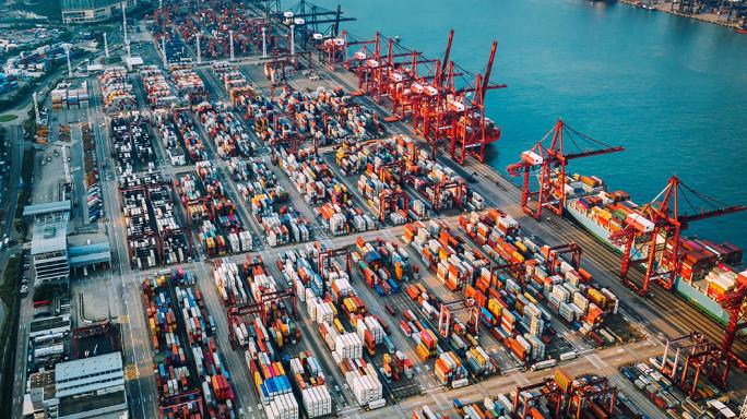 Container ship terminal