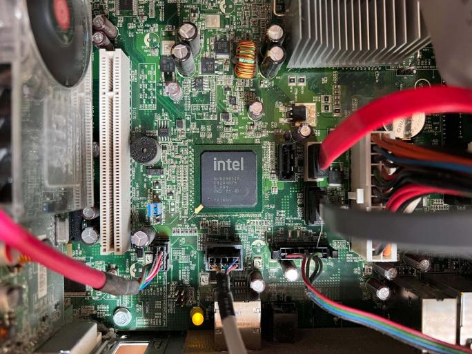 intel chip in motherboard