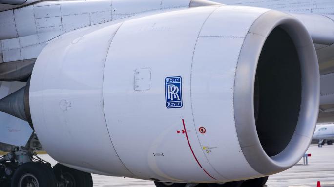 rolls royce jet engine