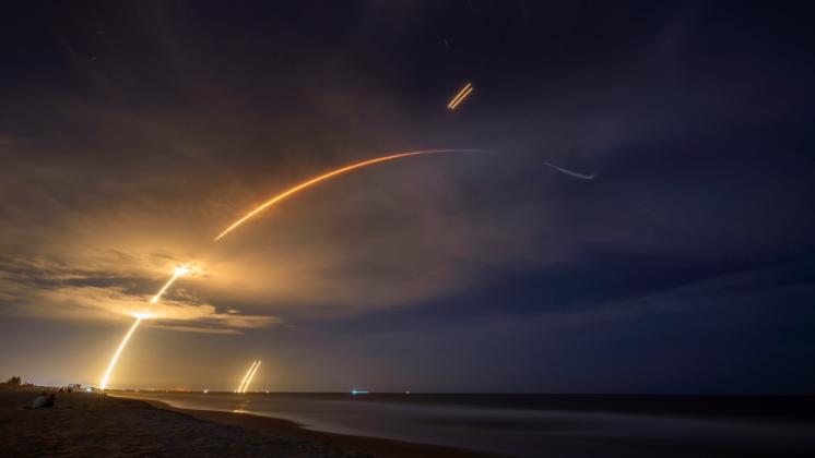 SpaceX Falcon Heavy Launch and Landing
