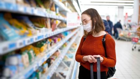Barclaycard-consumer-spending-figures-article-v1.jpg