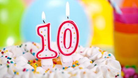 birthday-cake-with-10-candles.jpg