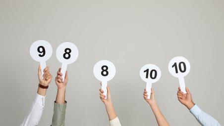 People with scorecards