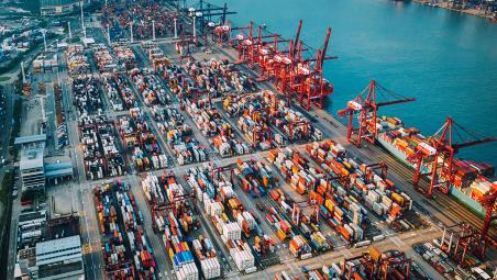 Container ship terminal