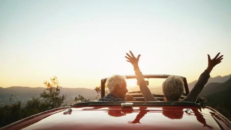 Retired couple on road trip